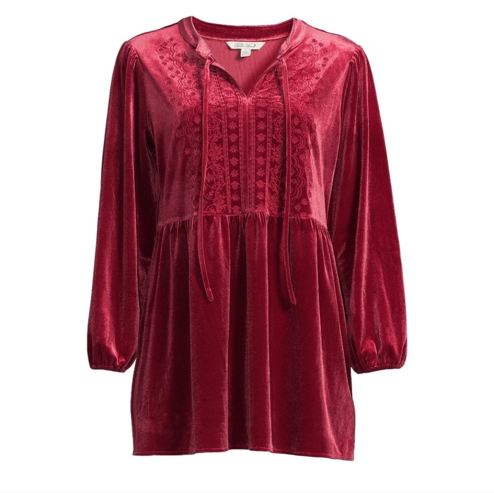 Women Embroidered Velvet Top